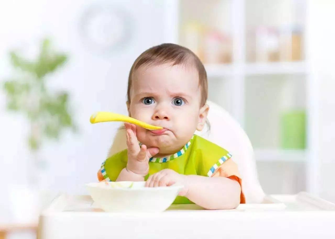 0-5岁宝宝的餐具选购你知多少？第1张